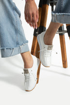 Beyaz Bağcıklı Spor Ayakkabı Comfort Yumuşak Tabanlı Bağcıklı Snekaer
