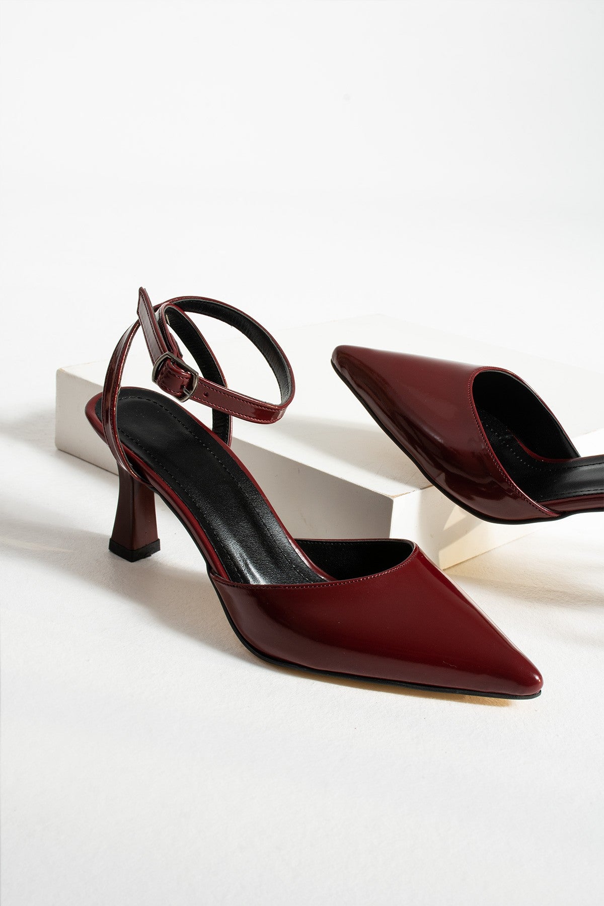 Bordo Kadın Topuklu Ayakkabı (8cm)