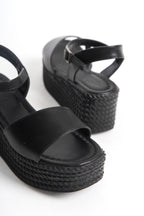 Dolgu Topuk Sandalet Rahat Ayak Yapısına Uygun Ergonomik