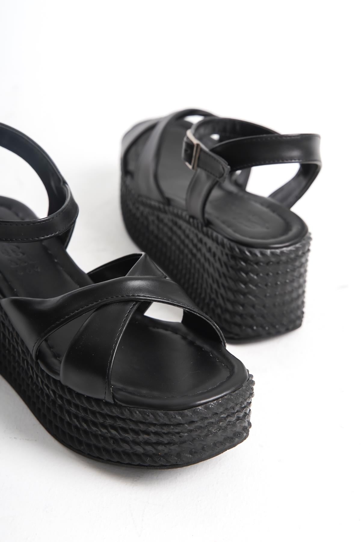 Dolgu Topuk Sandalet Rahat Ayak Yapısına Uygun Ergonomik