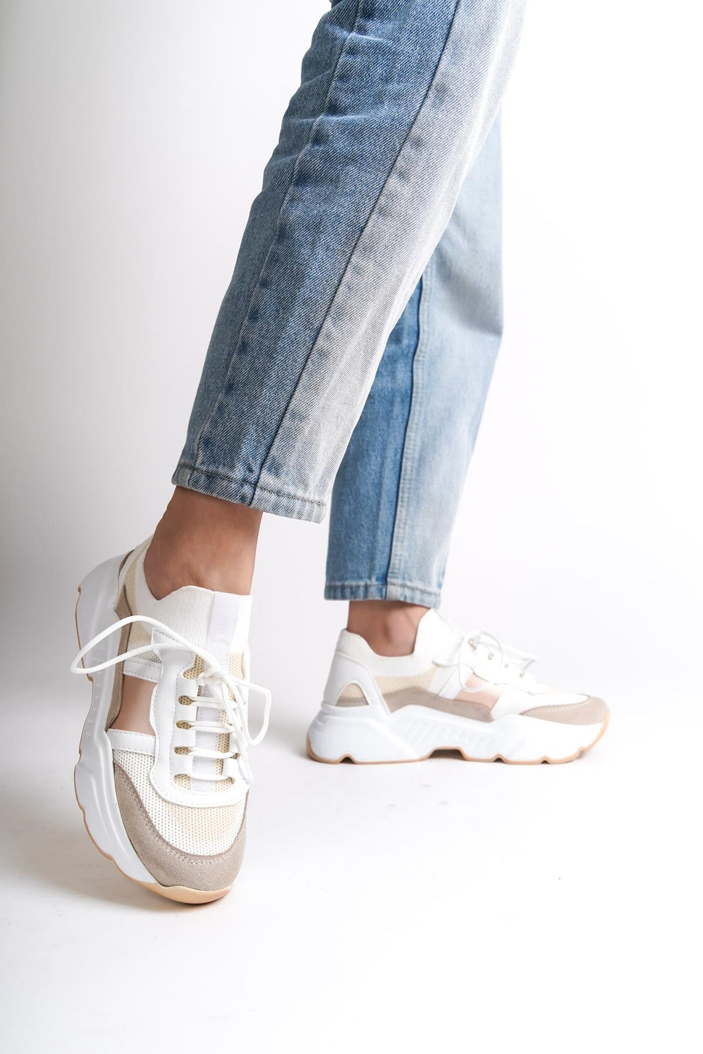 Kadın Bağcıklı Rahat Yüksek Taban Spor Ayakkabı Şık Tarz ve Moda (5cm)