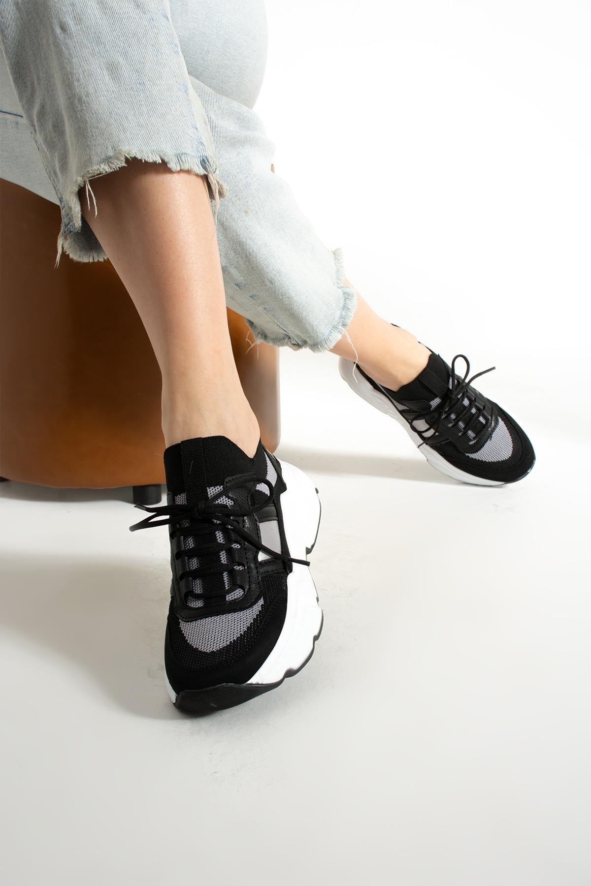 Kadın Bağcıklı Rahat Yüksek Taban Spor Ayakkabı Şık Tarz ve Moda (5cm)