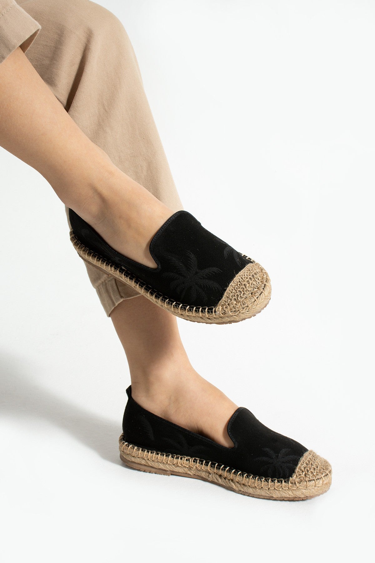 Siyah Kadın Desenli Hasır Taban Espadril Rahat ve Ergonomik Ayakkabı