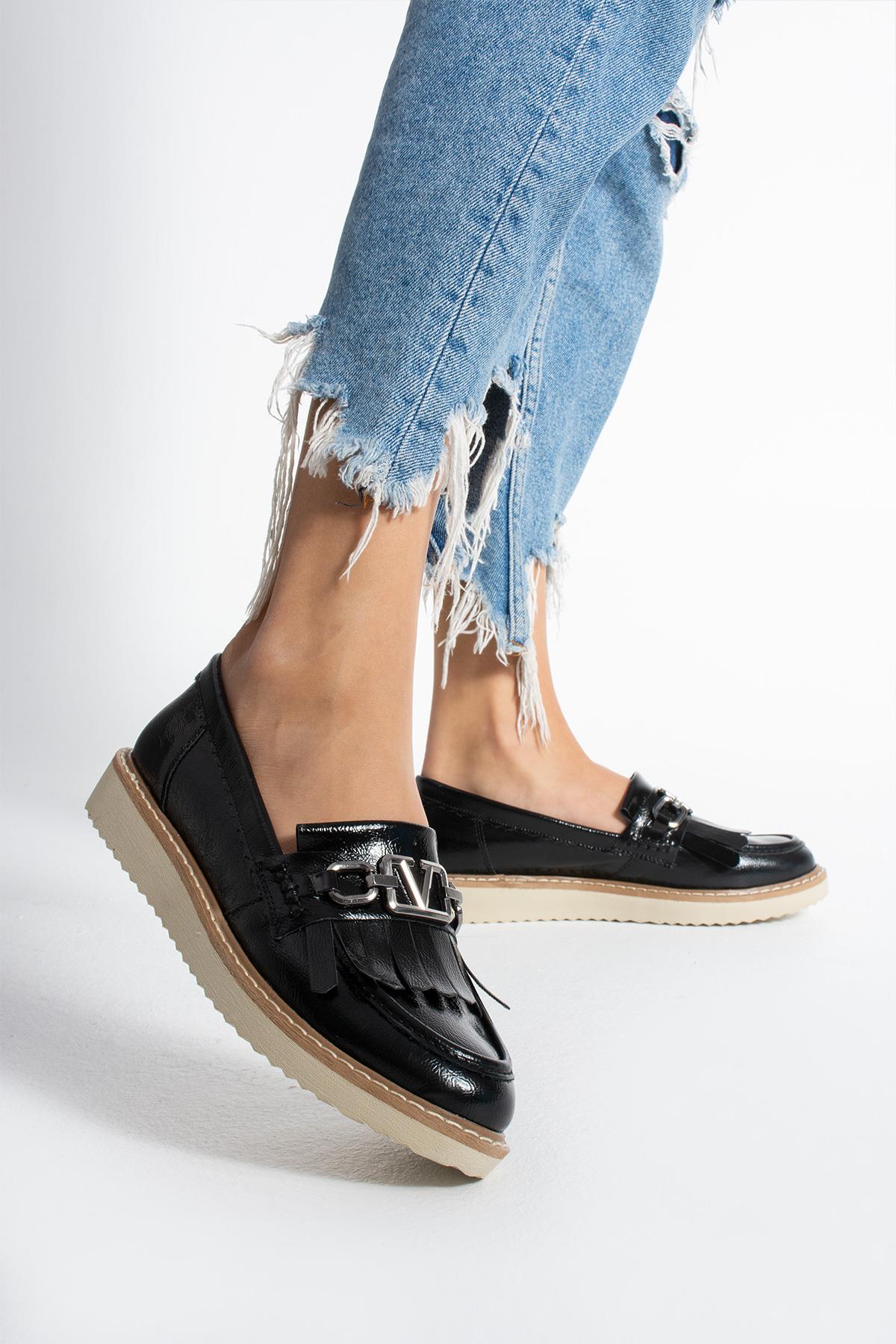 Siyah Kadın Loafer Püsküllü Günlük Rahat Ergonomik Ayakkabı