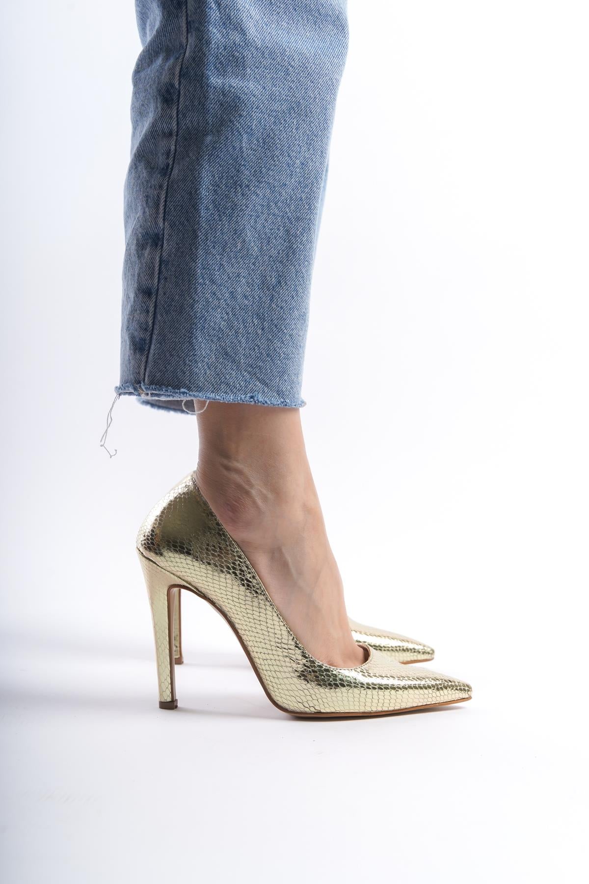 Kadın Stiletto Topuklu Ayakkabı (KALIP KÜÇÜK, BİR BEDEN BÜYÜK ALINIZ)