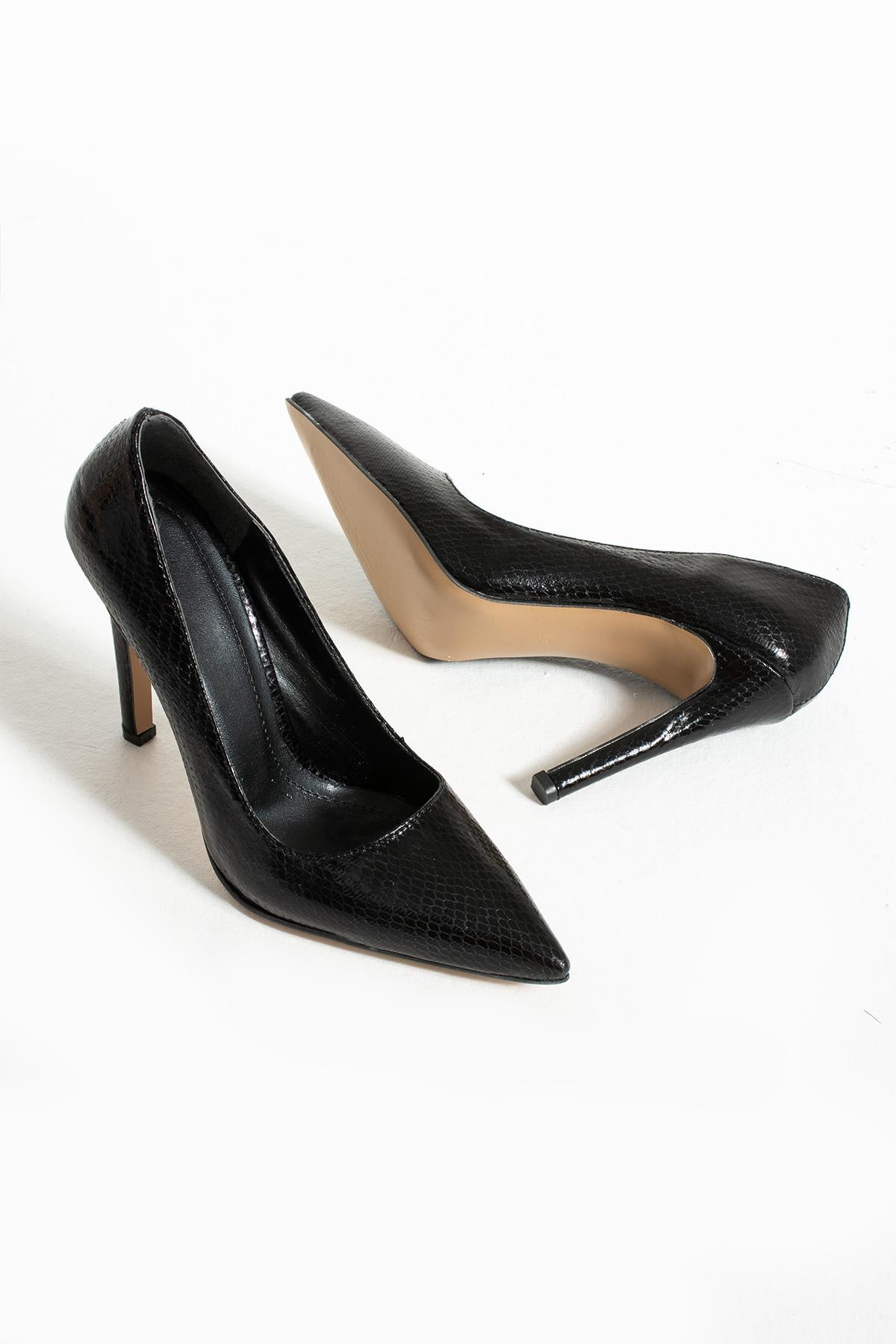 Kadın Stiletto Topuklu Ayakkabı (KALIP KÜÇÜK, BİR BEDEN BÜYÜK ALINIZ)