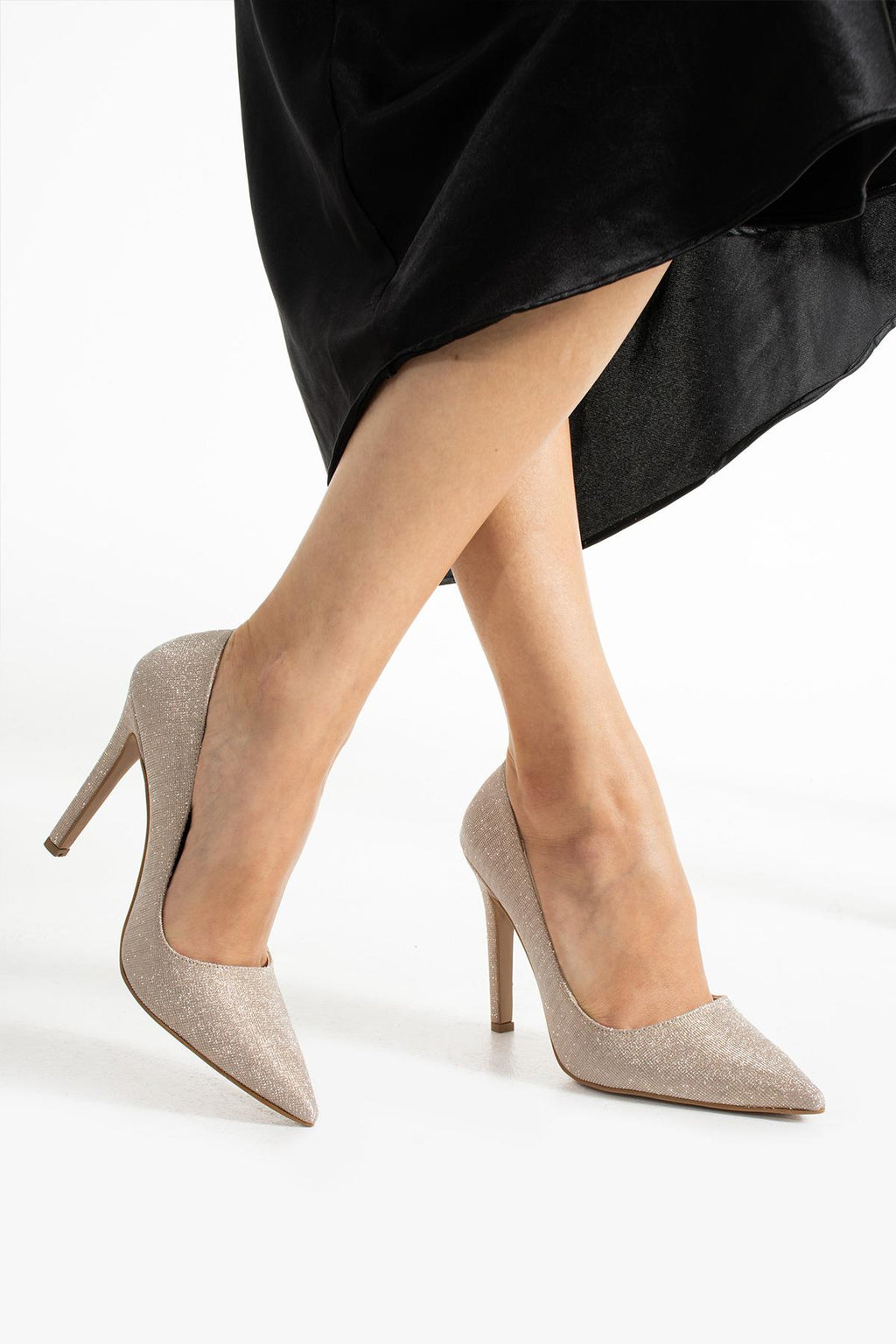 Kadın Stiletto Topuklu Ayakkabı (KALIP KÜÇÜK, BİR BEDEN BÜYÜK ALINIZ)