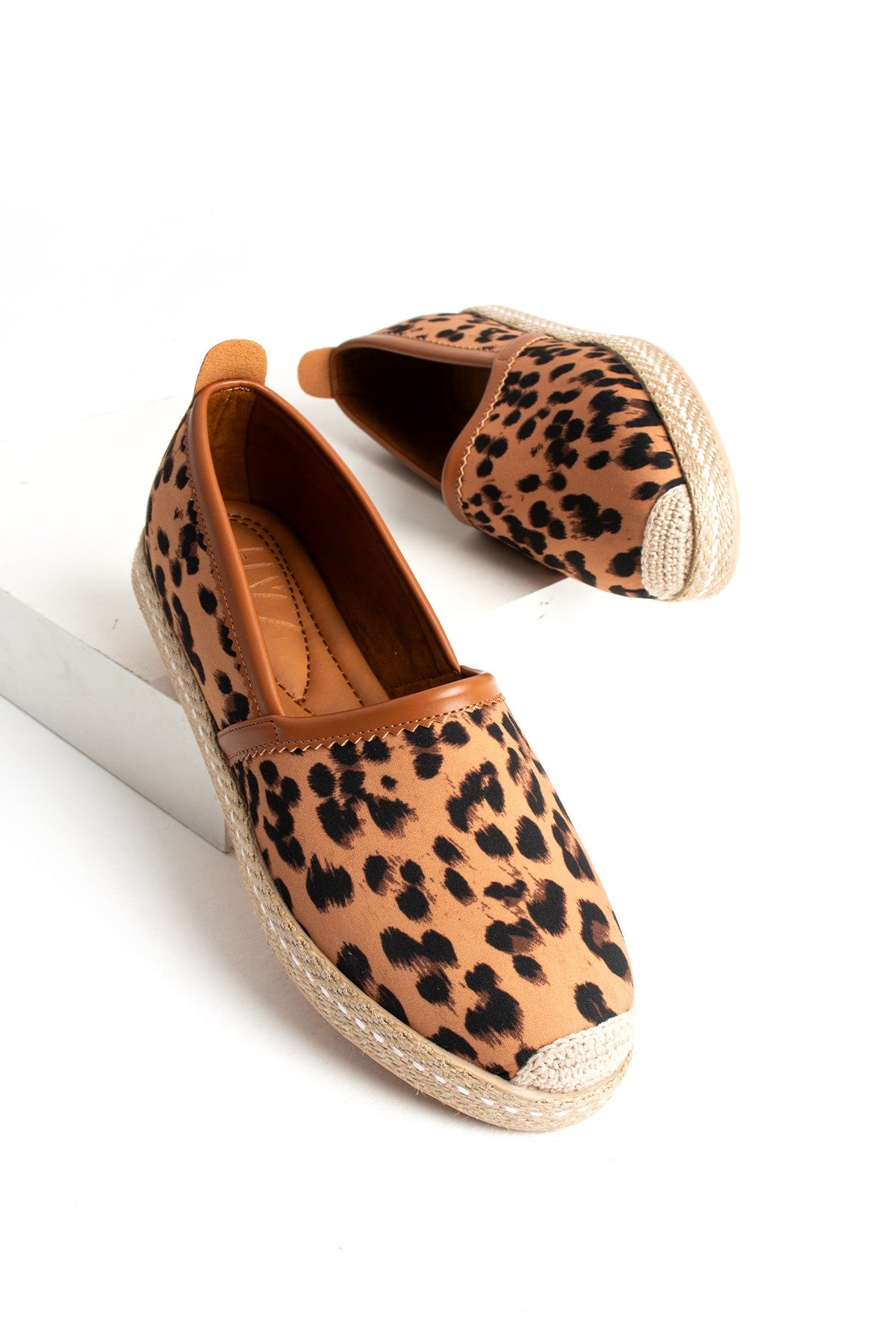 Taba Leopar Kadın Hasır Taban Espadril Rahat ve Ergonomik Ayakkabı