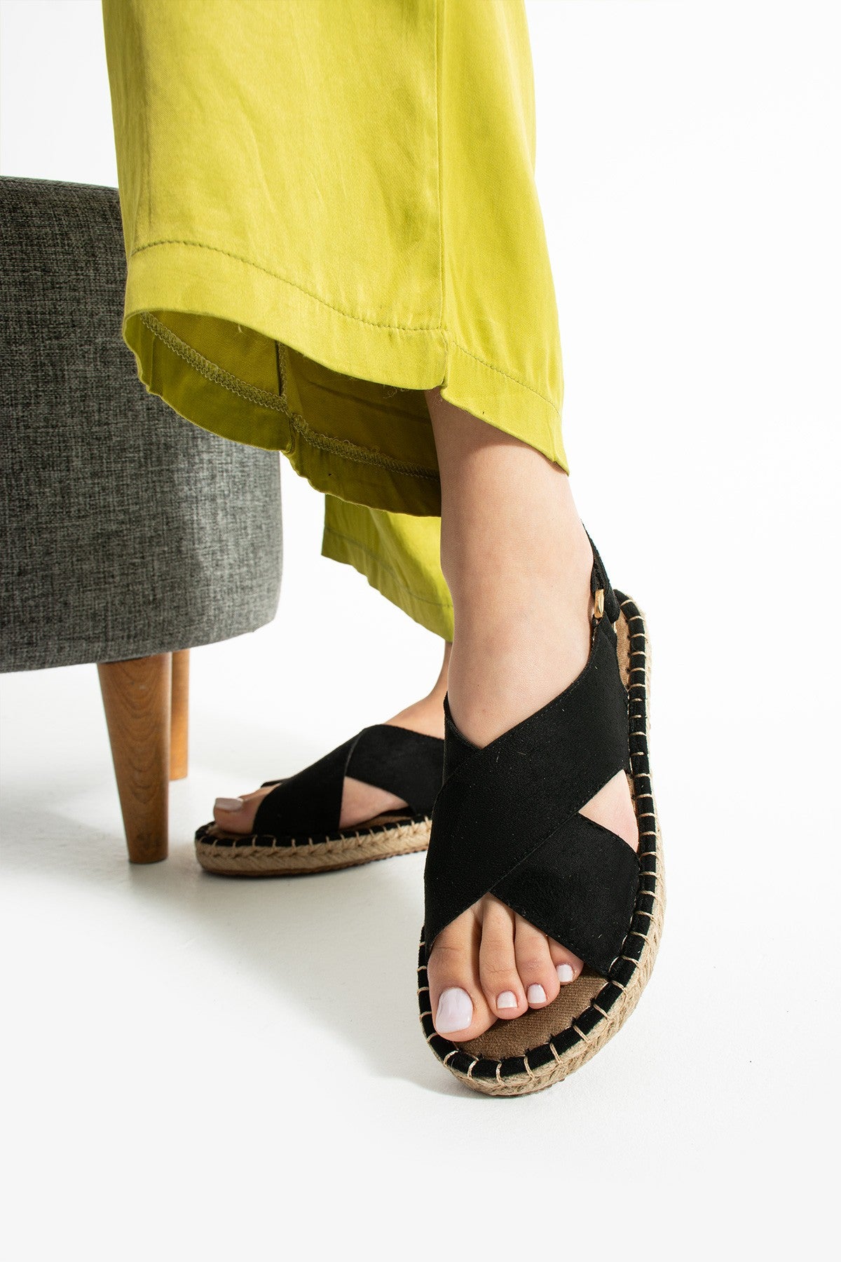 Siyah Kadın Hasır Taban Anatomik Comfort Espadril Ergonomik Arka Cırtlı Günlük Sandalet